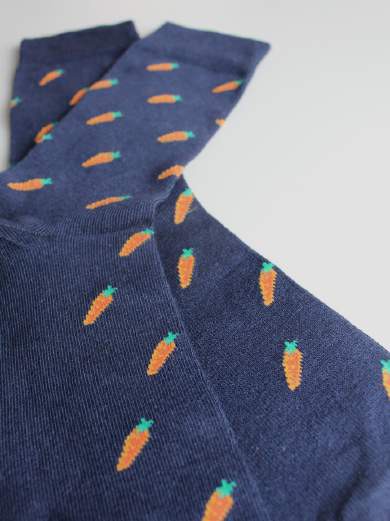 Carrot Jacquard Crew Sock | Trendy Patterned Hosiery
